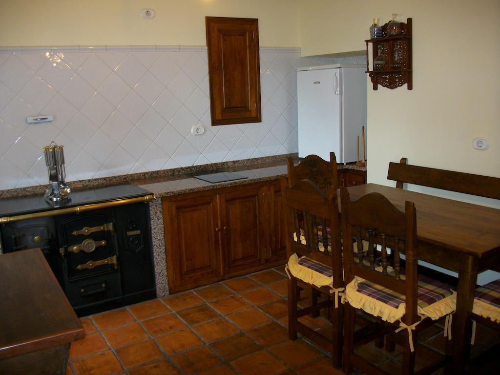Гостьовий будинок Casa De Aldea Los Glayus Луарка Номер фото